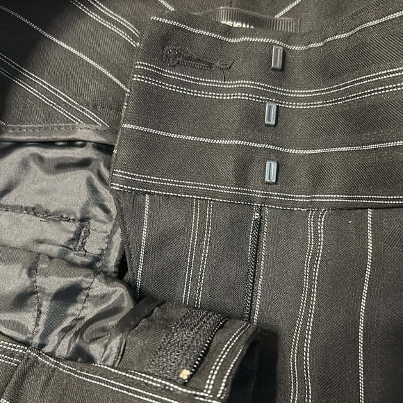 Express - Picture 7 of 7